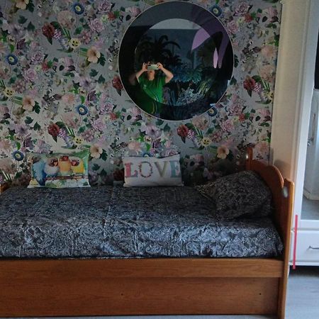 Casa Em Charneca De Caparica Villa ภายนอก รูปภาพ